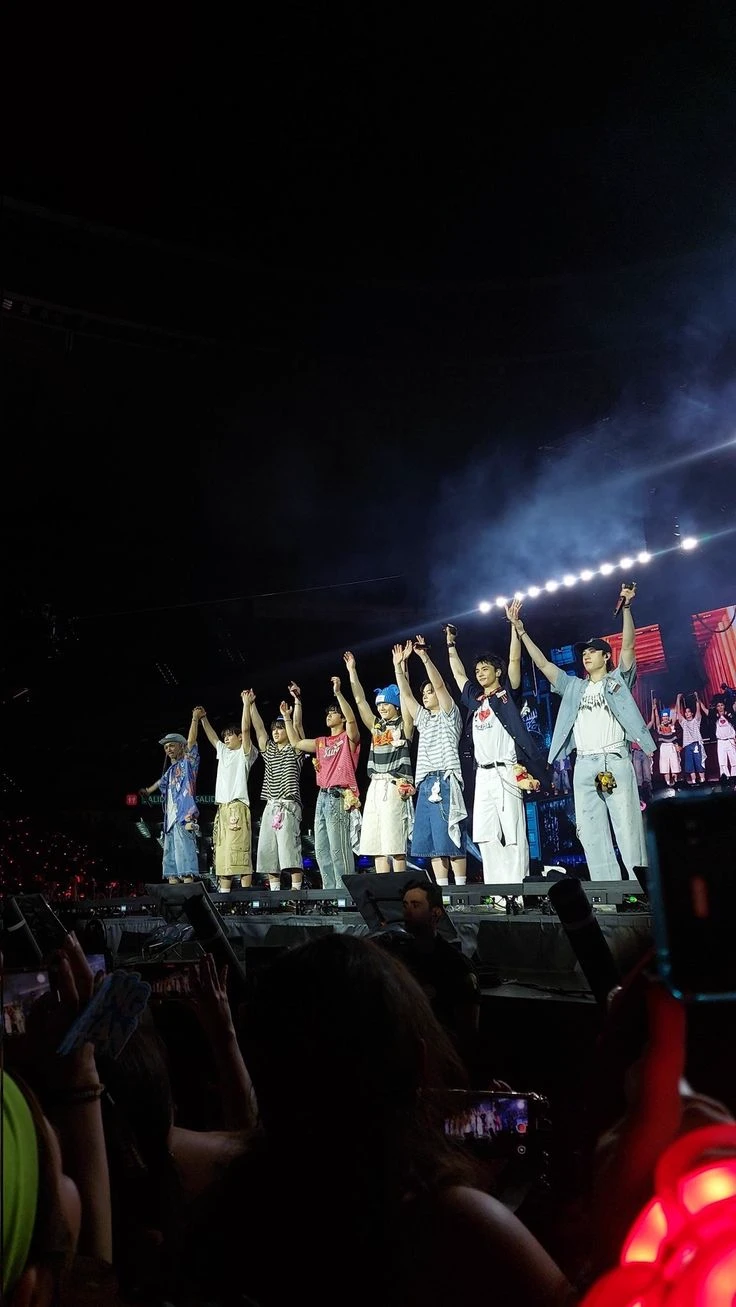 Stray Kids thumbnail