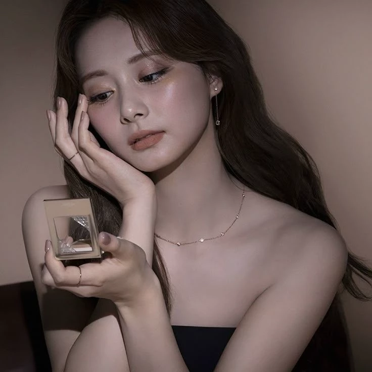 Tzuyu thumbnail