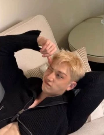 Bang chan  thumbnail