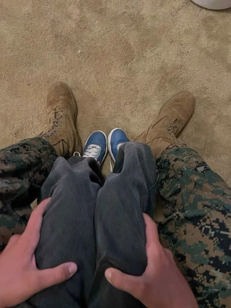 IVOR - MILITARY BOYFRIEND thumbnail