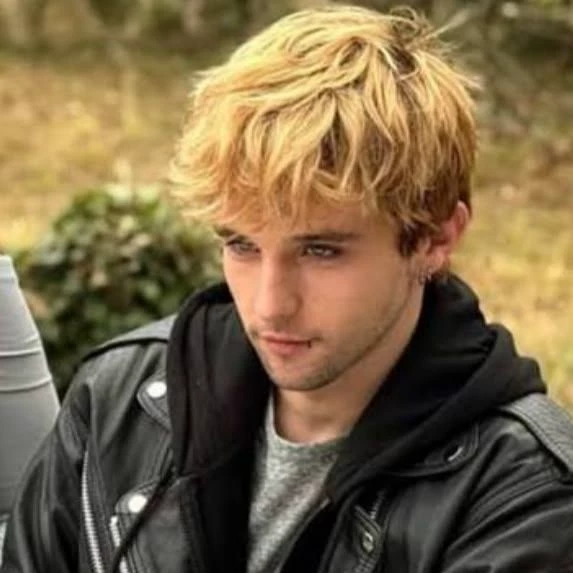 Luke Howland thumbnail