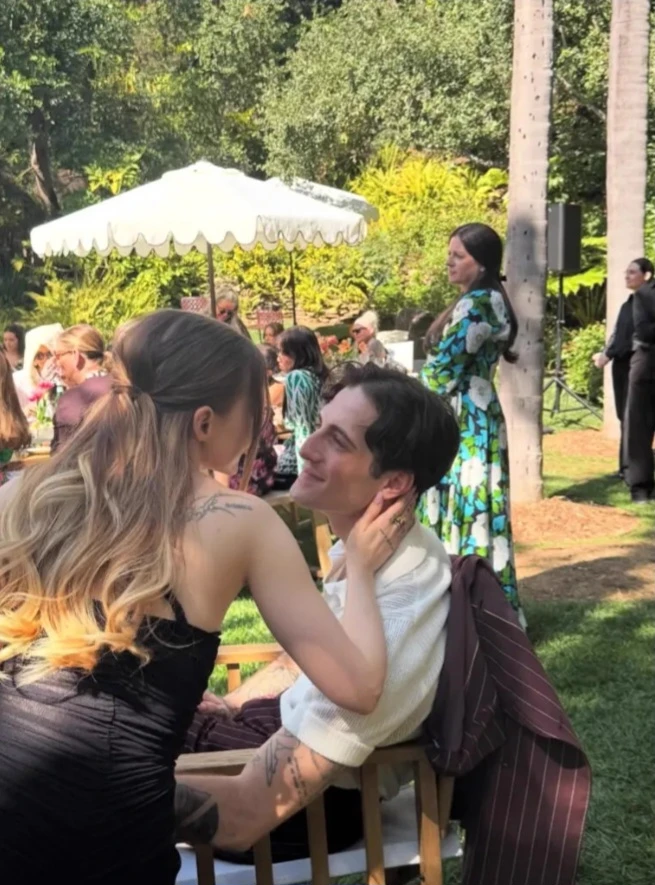 Damiano David and Dove Cameron thumbnail