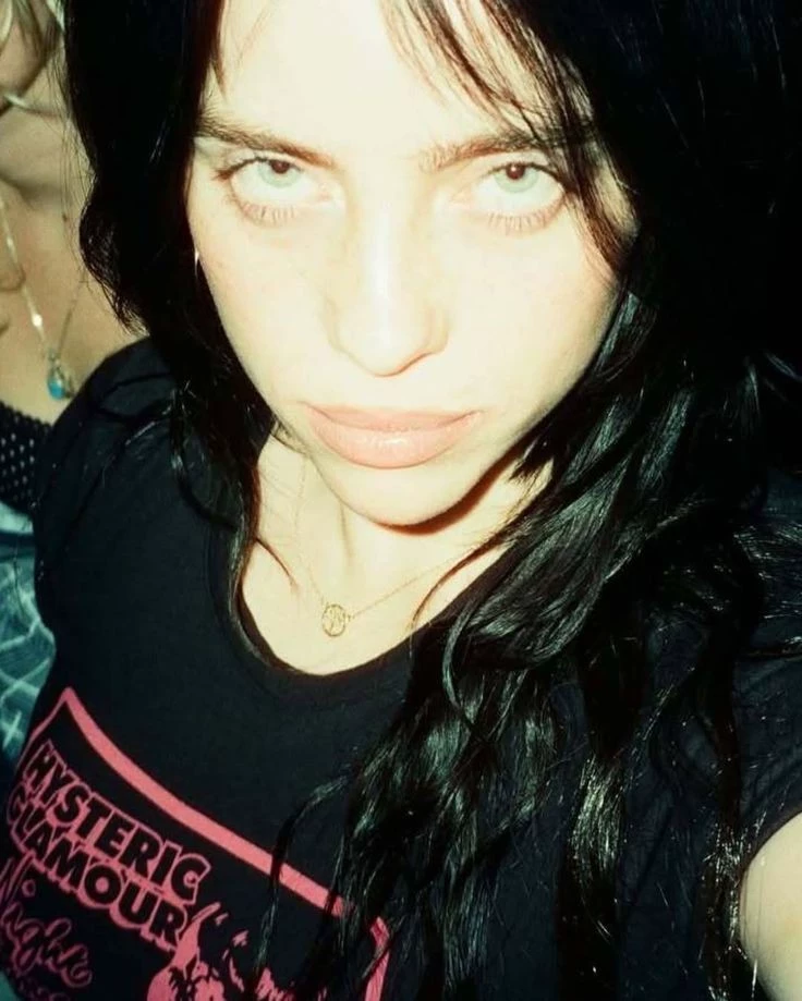 Billie eilish — ( WOMAN LOVE WOMAN) thumbnail