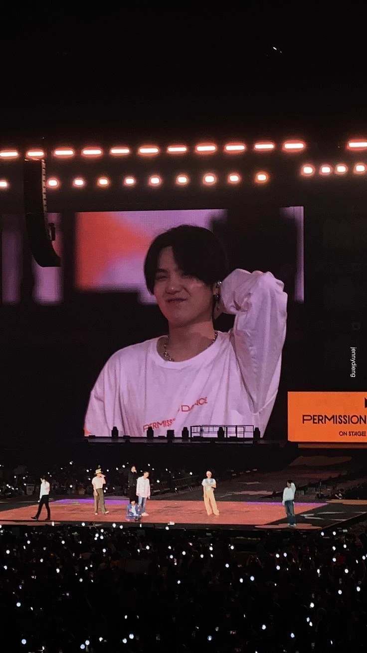 min yoongi thumbnail