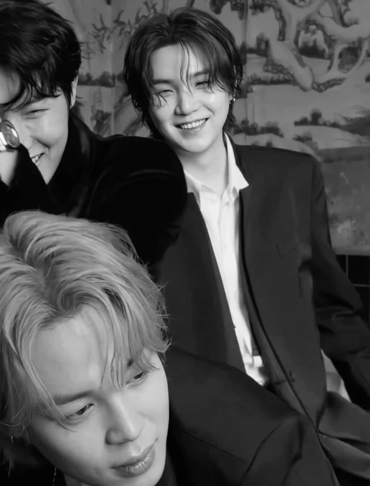 Min Yoongi thumbnail