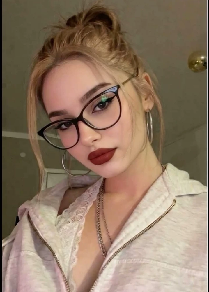 Pamela thumbnail