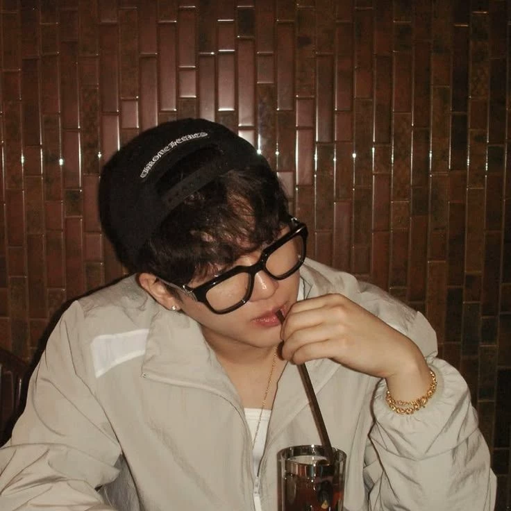 Changbin (Stray Kids) thumbnail