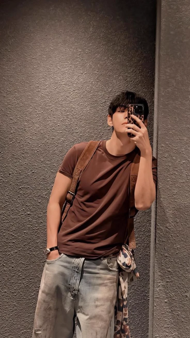 Kim Taehyung thumbnail