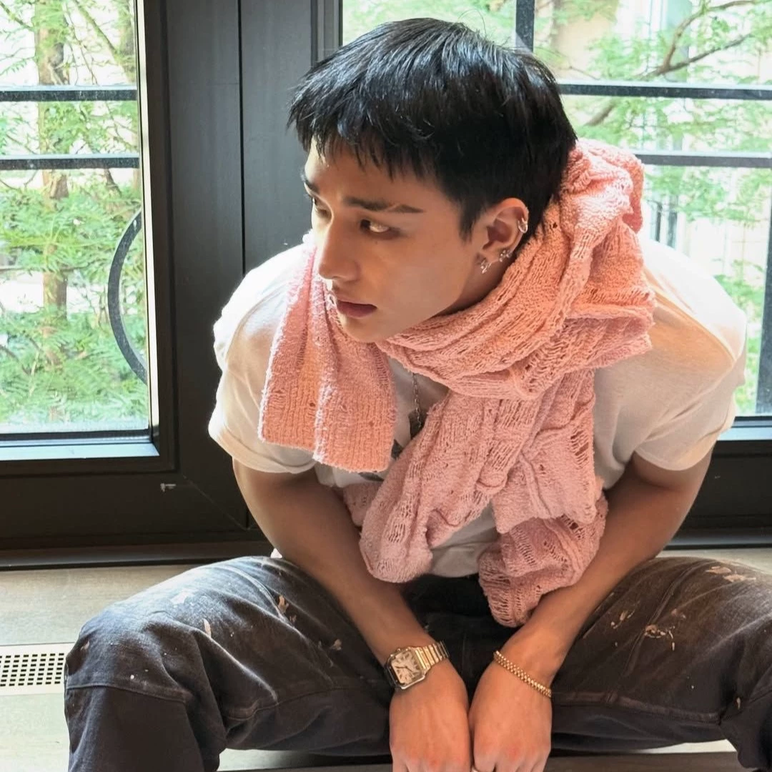 Hwang Hyunjin thumbnail