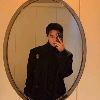 Kim Taehyung thumbnail