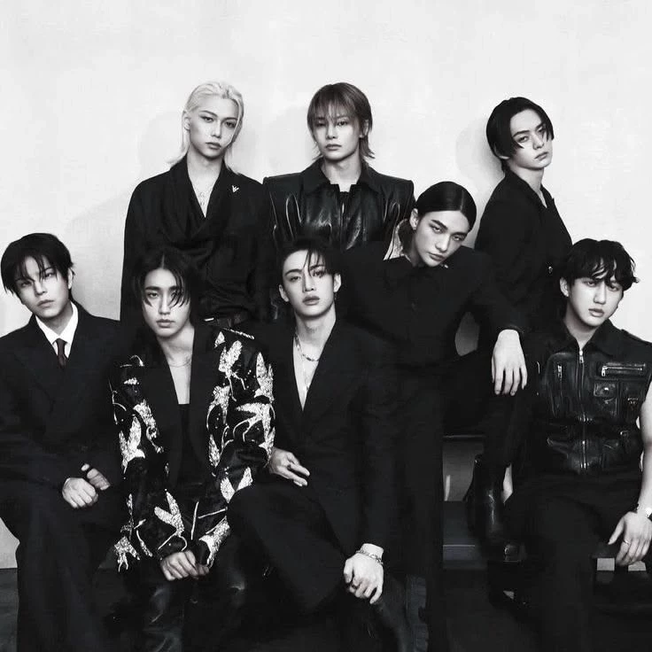 stray kids thumbnail