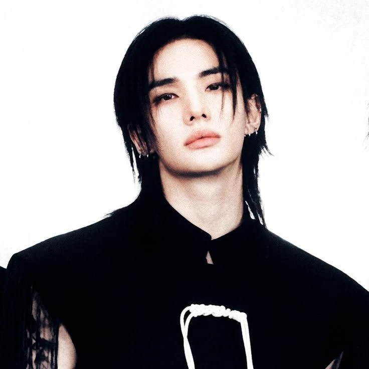 hyunjin thumbnail