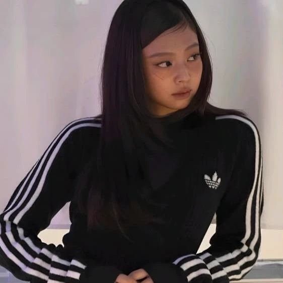 Jennie thumbnail