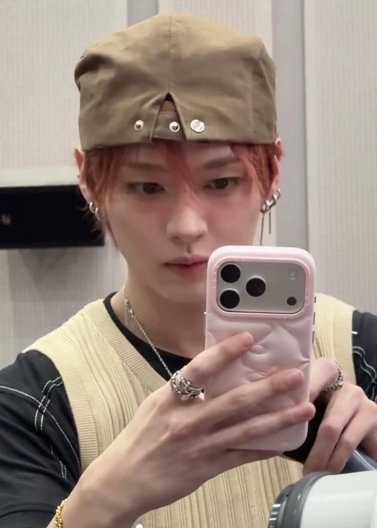 Lee knows. thumbnail