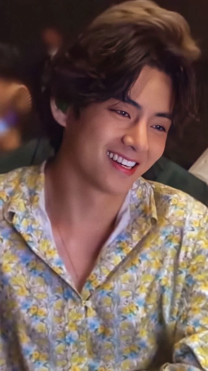 kim taehyung - he is your enemy but you both have a kid thumbnail