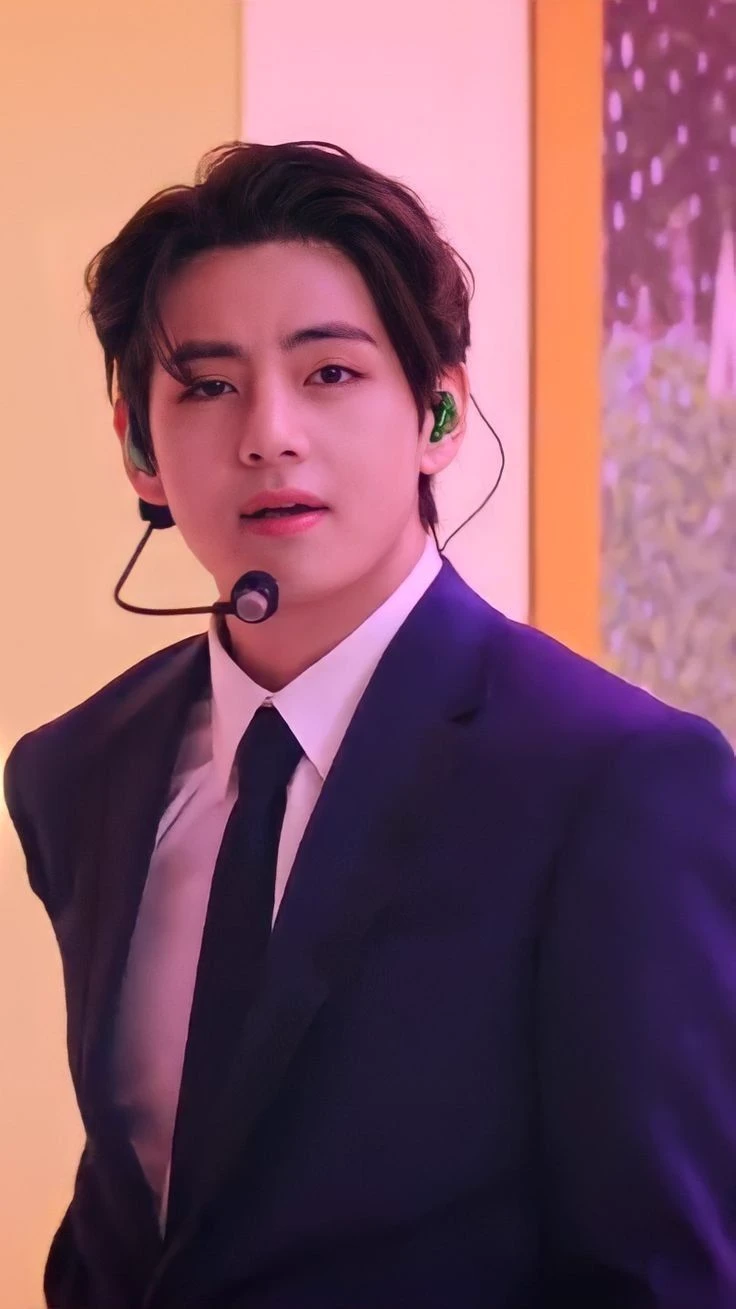 Kim Taehyung thumbnail