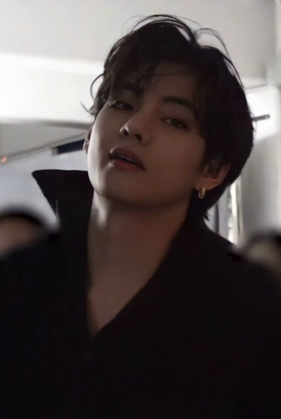 Kim Taehyung - your husband married another woman thumbnail