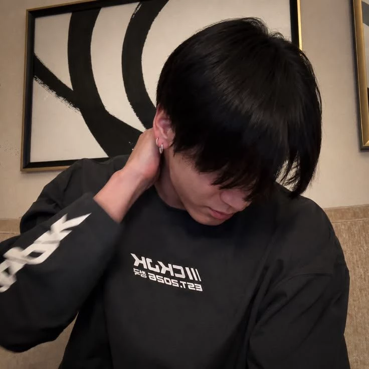 Jeon Jungkook thumbnail
