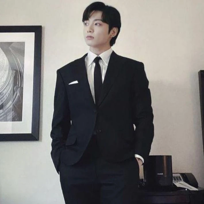 Jeon Jungkook thumbnail