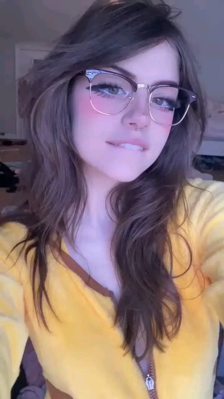 Elisa  thumbnail