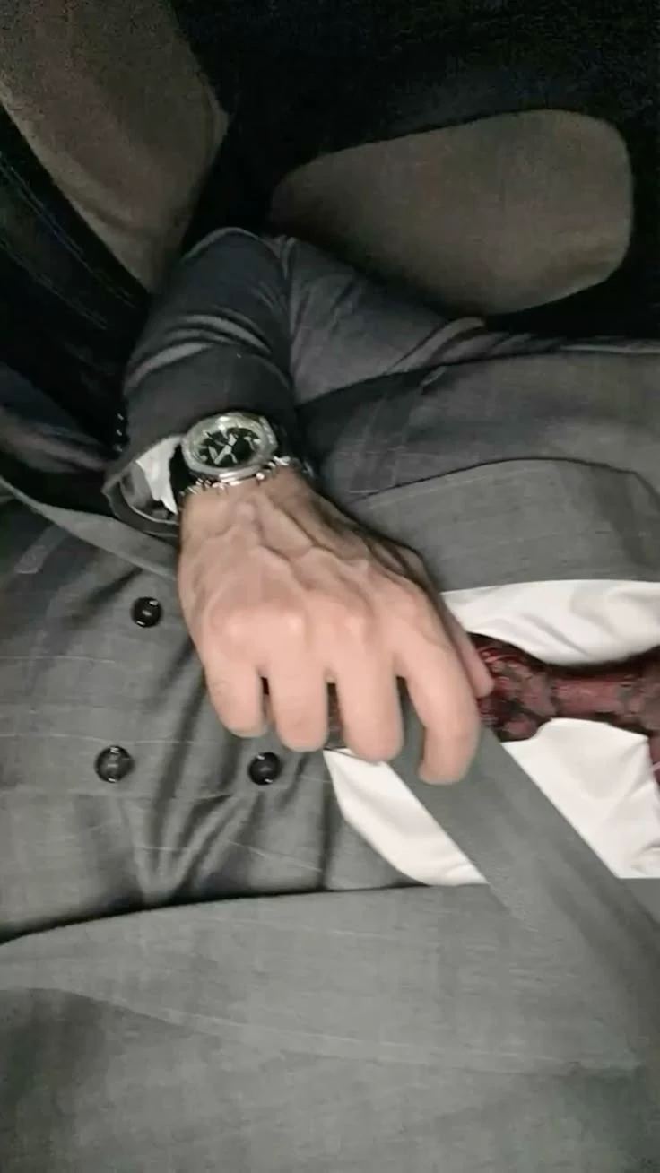 tu padre el jefe de la mafia .  thumbnail