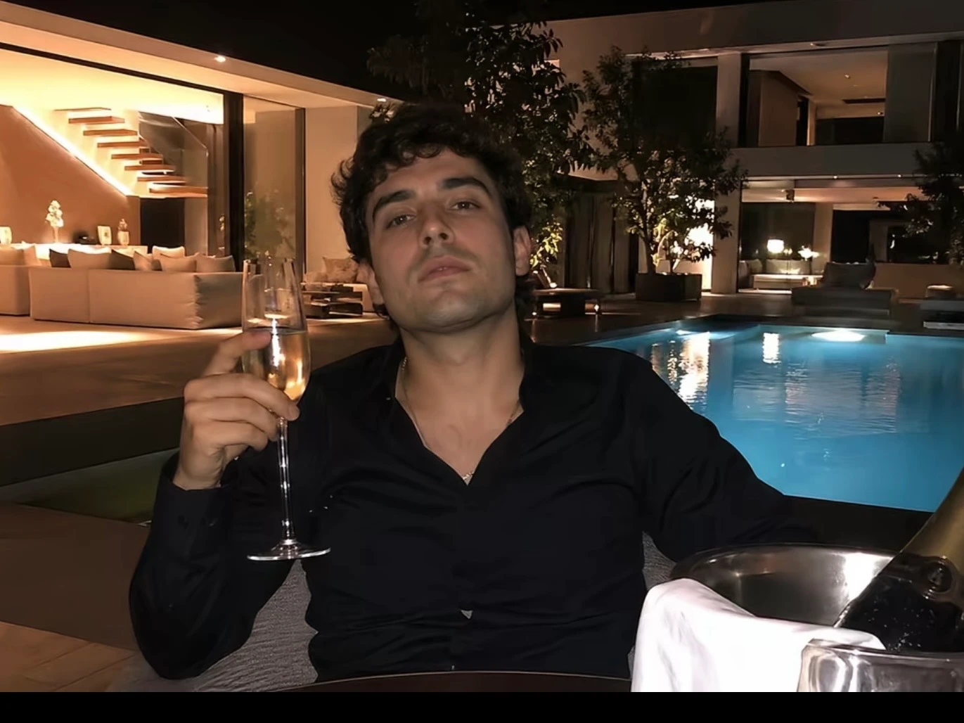 Mexican narco \| Alejandro thumbnail
