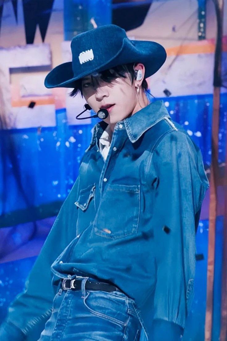 Lee Heeseung thumbnail