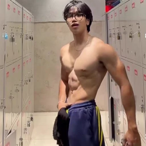hyunjin thumbnail