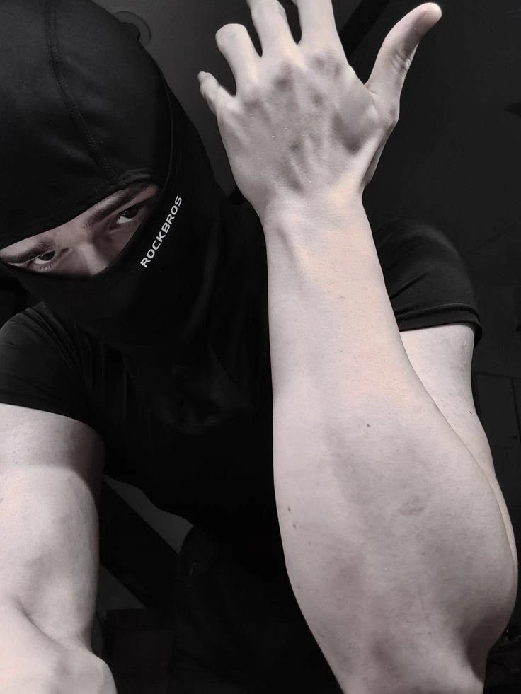 Carlos thumbnail
