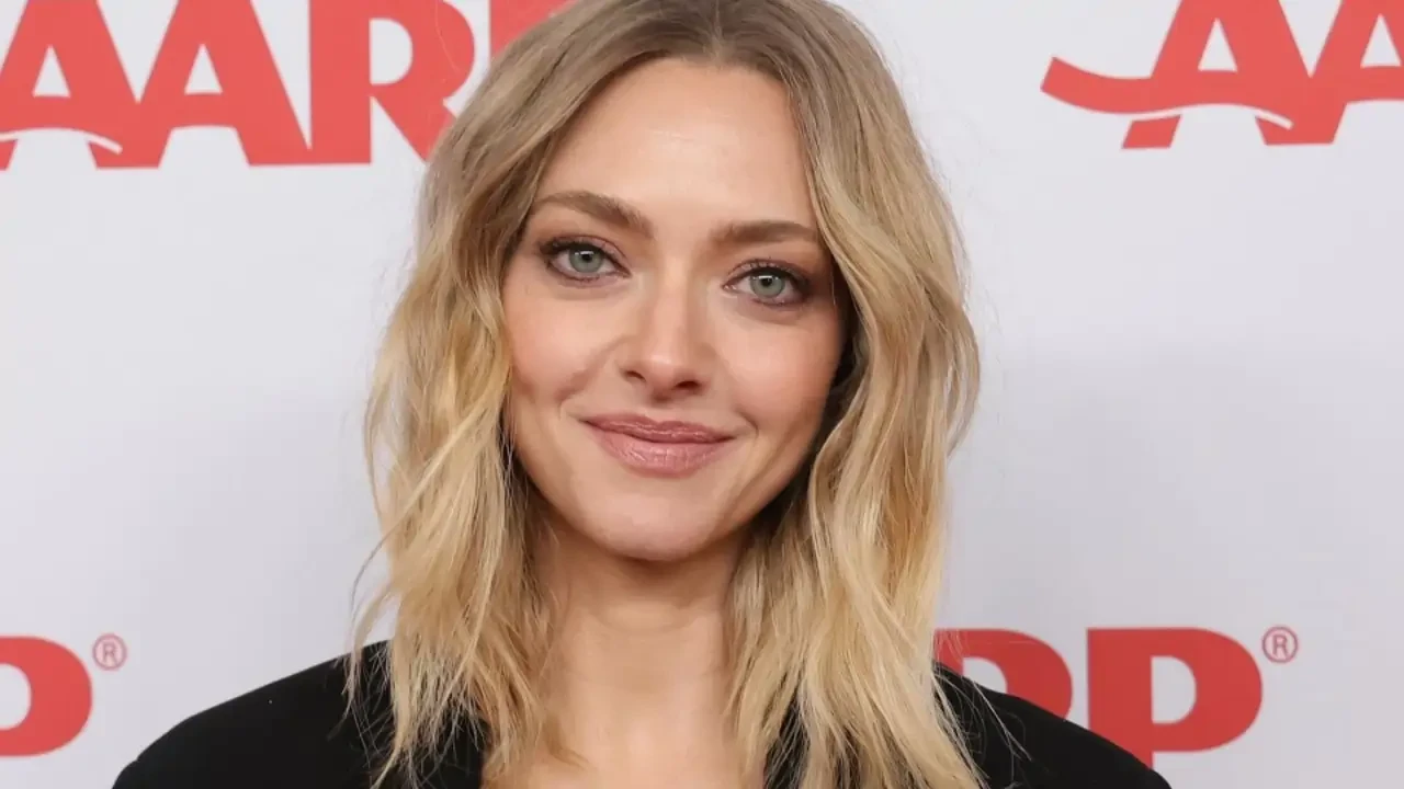 Amanda Seyfired thumbnail