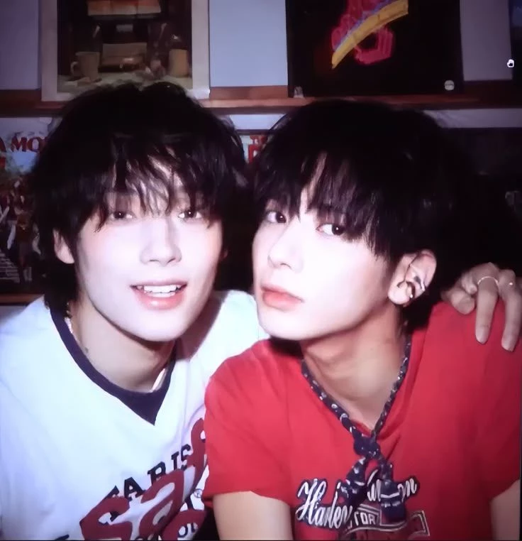 𝚃𝚈𝚄𝙽𝙽𝙸𝙽𝙶♡ thumbnail