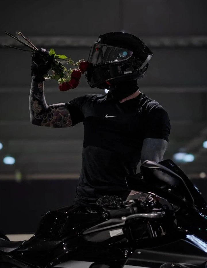 Alan (#motorcyclist#) thumbnail