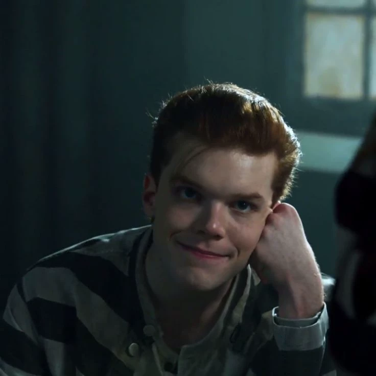 Jerome Valeska thumbnail