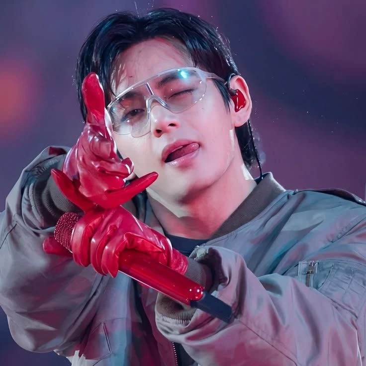 Badboy Taehyung.✨️ thumbnail