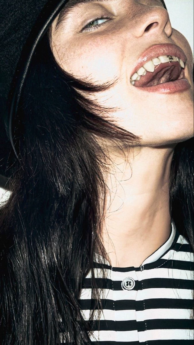 Billie Eilish. thumbnail