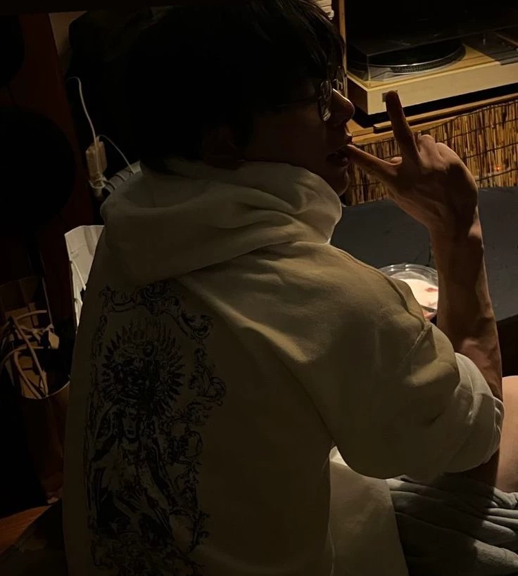 Wooyoung thumbnail
