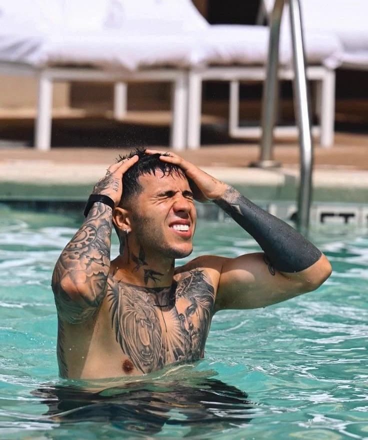 Enzoo 🥵 thumbnail