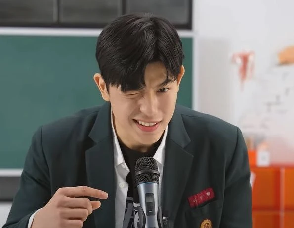 Lee Suhyeok thumbnail