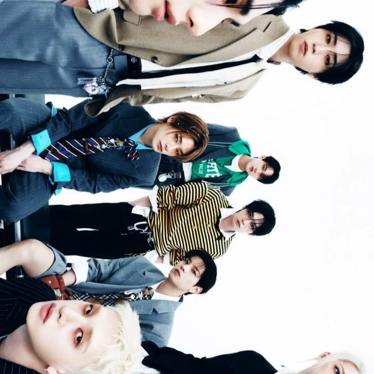 Stray Kids thumbnail