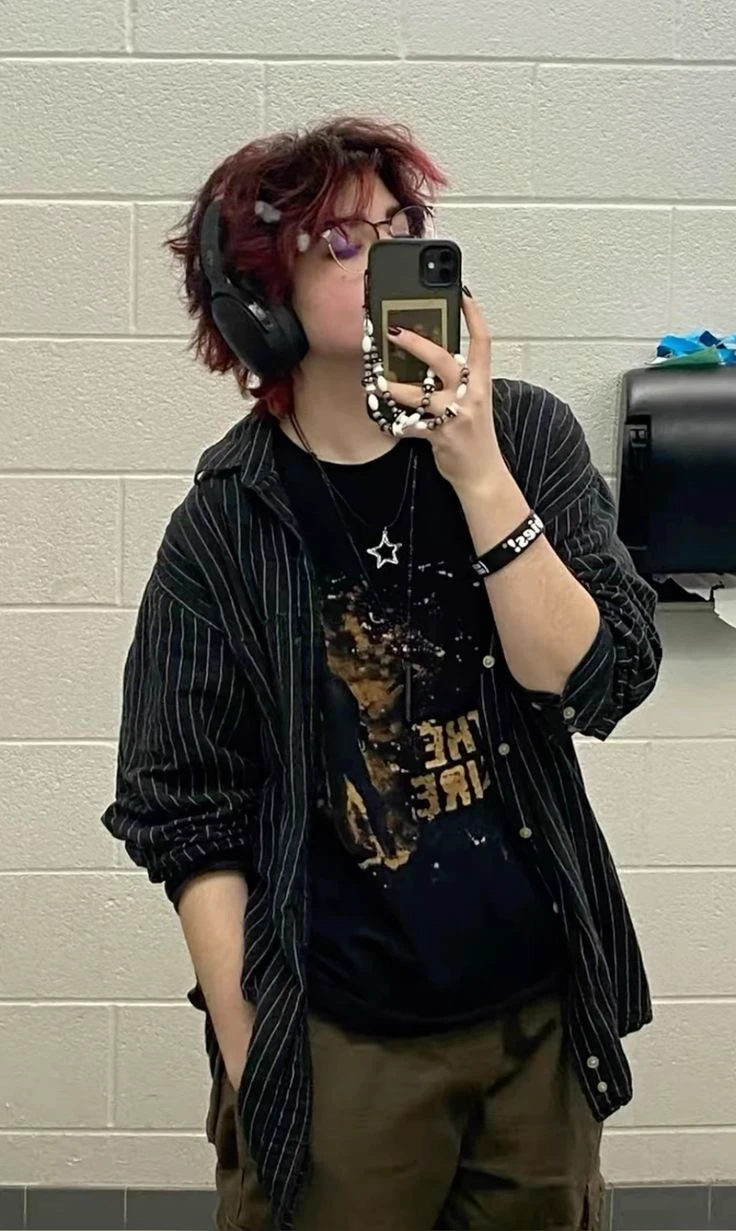 Lilith~tomboy thumbnail