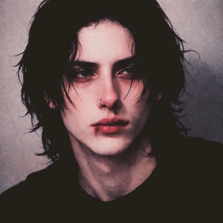 Hayden Clash — Vampiro thumbnail