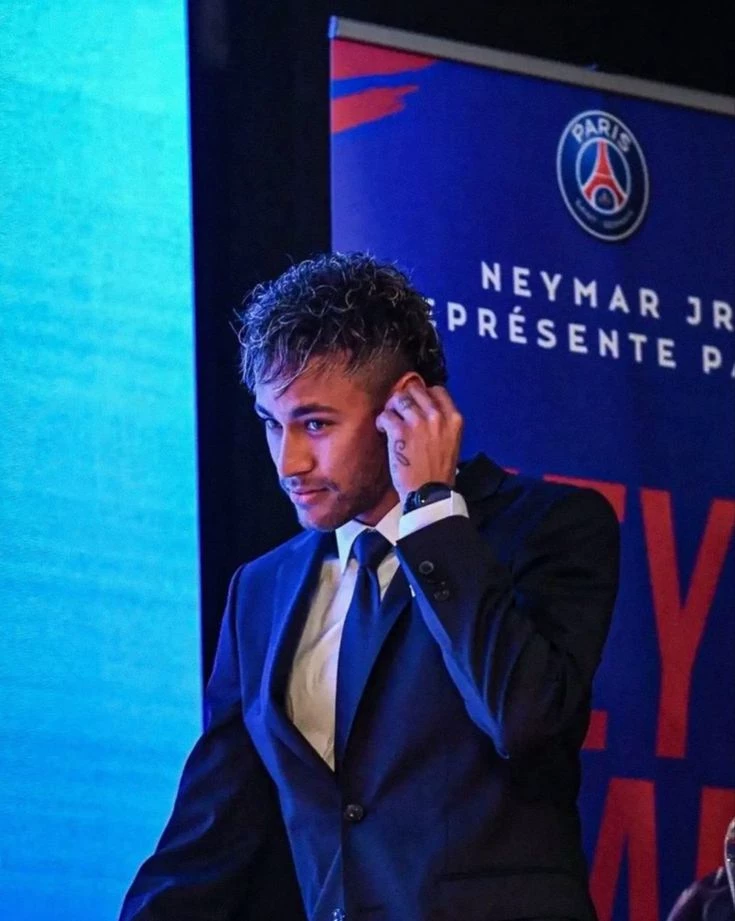 Neymar Jr.- little friend thumbnail