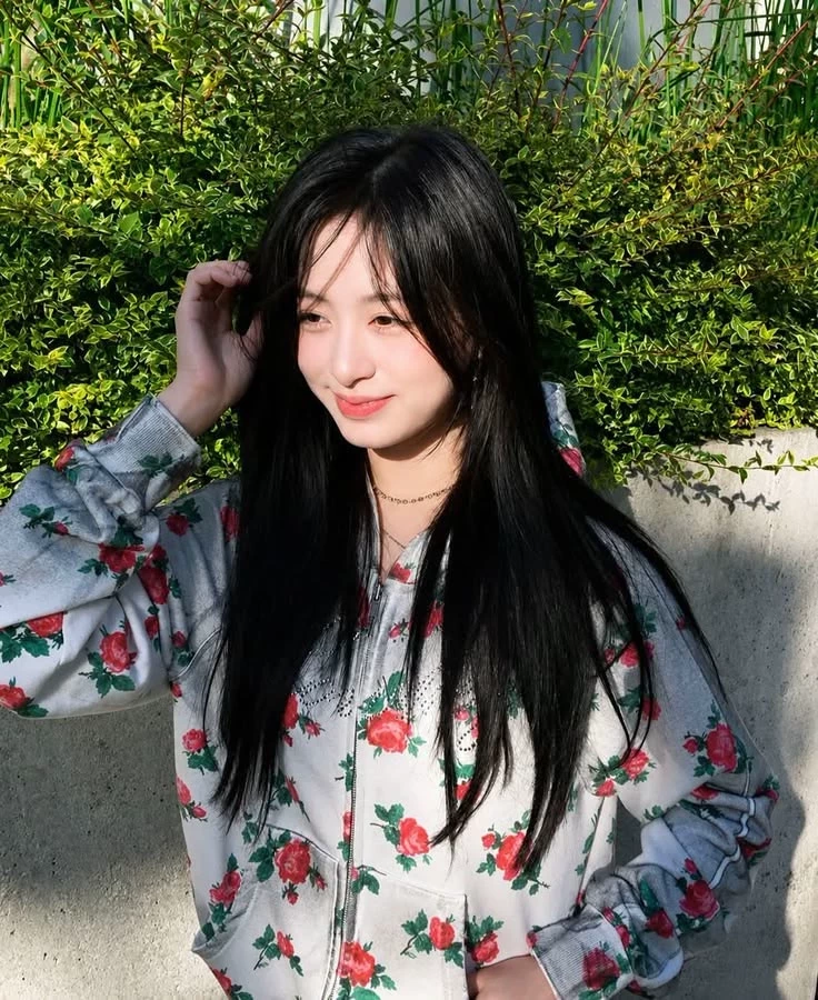 Ahyeon thumbnail