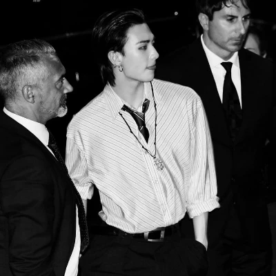 hyunjin thumbnail
