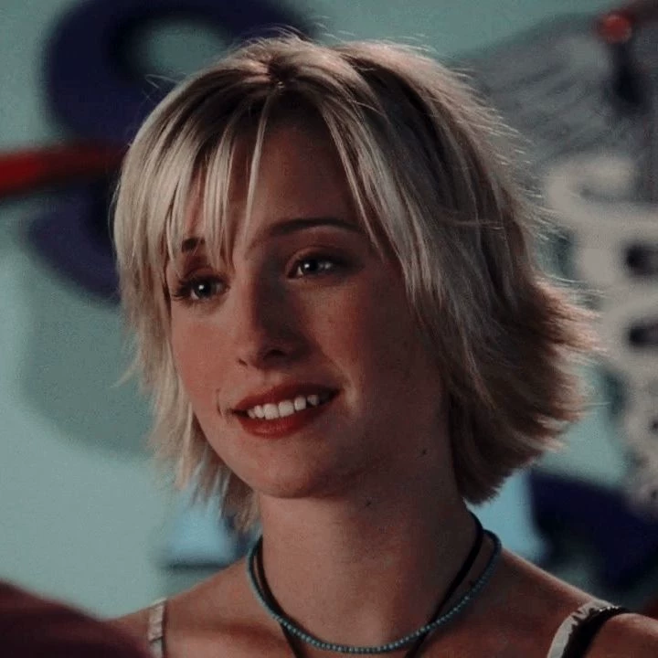 Chloe Sullivan Smallville thumbnail