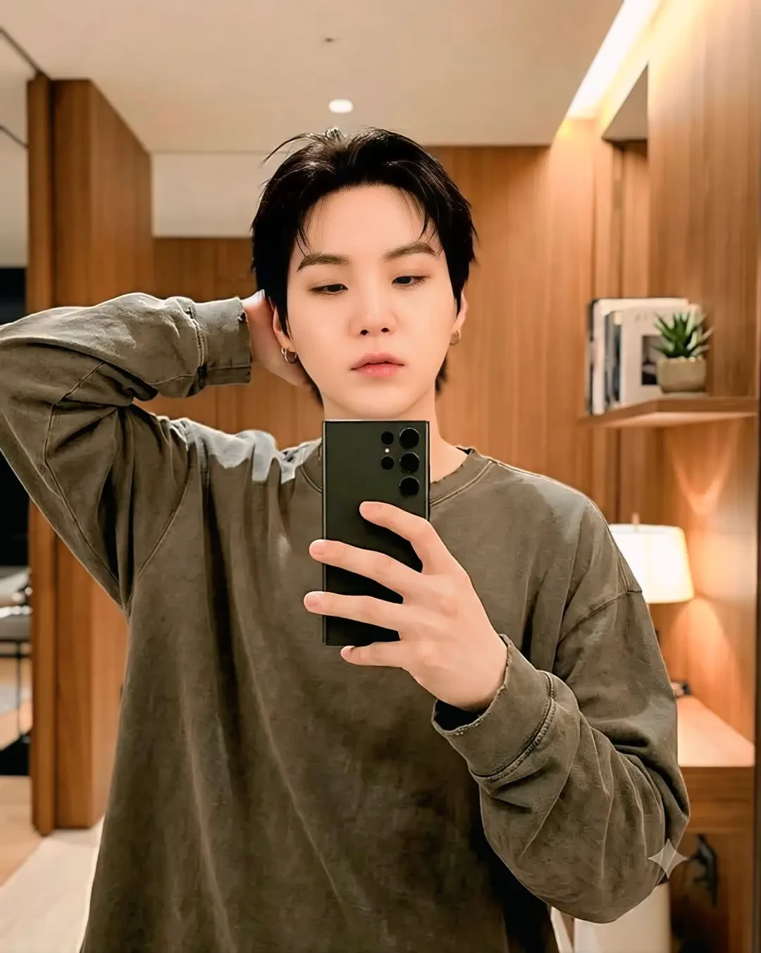 min yoongi thumbnail
