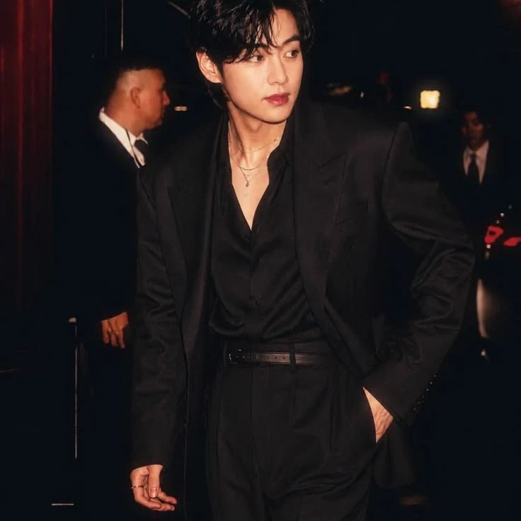 Kim Taehyng thumbnail