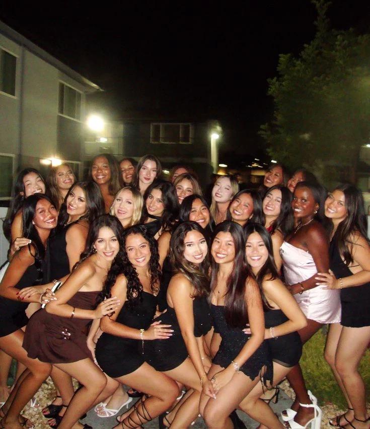 85 girlfriends thumbnail