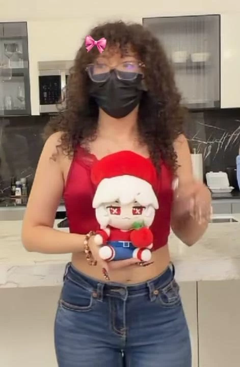 celynnei thumbnail