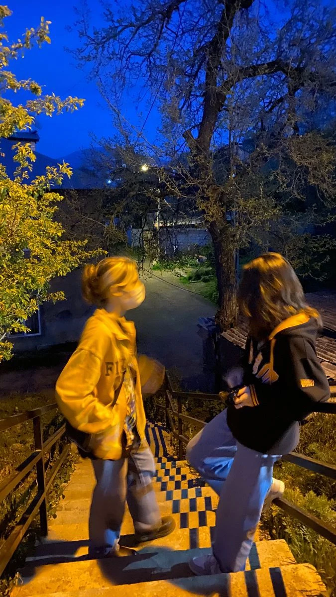 friend group  thumbnail